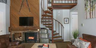 Move in Special! Keystone 2 bed/2bath! Plus Bonus Room  Pool and Hot Tubs!  BIKE STORAGE! Gallery 15