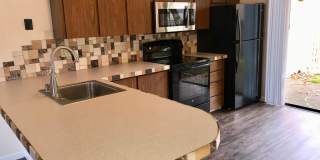 Brookshore Apartments Gallery 15