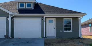 Newly built homes in Duenweg that have so much character! 3 bed/2 bath, one car garage, stainless steel appliances, covered back patio, and close to town! Gallery 1