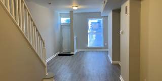 Spacious 3 Bedroom Home Near Johns Hopkins Gallery 3