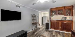 640 Cornell Street Gallery 12