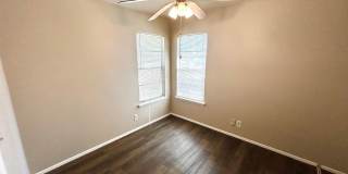 *COMING SOON* Cozy & Convenient – 3 Bedroom Home Near Shopping & Highways! Gallery 18
