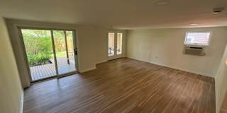 *DREAM LOCATION* 6BR Completely Renovated Duplex Gallery 63