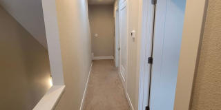 Gorgeous townhome Gallery 17