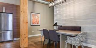 154 W Hubbard Street Gallery 4