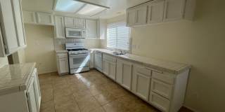 Hesperia-Refurbished- 3 Bedrooms, 2 Bathrooms + Den or Office, Large Property Gallery 63
