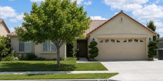 1595 Castle Gallery 1