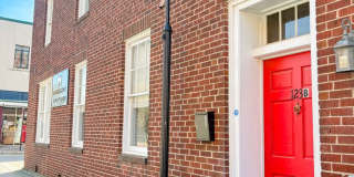 Downtown Living! 2 Bedroom 2 Bath Apartment (No Pets) Gallery 1