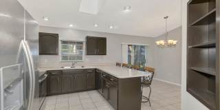 STUNNING 3 BEDROOM, 2 BATHROOM, 2 CAR GARAGE HOME LOCATED IN THE HIGHLY SOUGHT AFTER BRIARWOOD COMMUNITY. Gallery 17