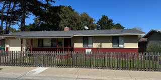Pacific Grove Three Bedroom House Gallery 1