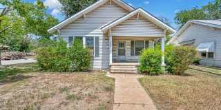 Spacious 3 Bed - 1 Bath House Near Downtown Gallery 1