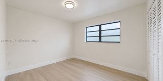 1670 W 42nd St Gallery 19