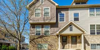 JOHNSTON SCHOOLS!! 3 Bed 2.5 Bath Townhome in Grimes Gallery 1