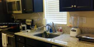 17102 SW 95th Ter Gallery 5