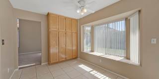 Green Valley Home! Beautiful &  Spacious! Stainless steel appliances! Washer & dryer! No pets! Gallery 23