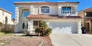 IMMACULATE 5 BEDROOM / 2.5 BATHROOM 2 STORY HOME W/ POOL & SPA, W/2 CAR GARAGE IMMACULATE 5 BEDROOM / 2.5 BATHROOM 2 STORY HOME W/ POOL & SPA, W/2 CAR GARAGE Gallery 1