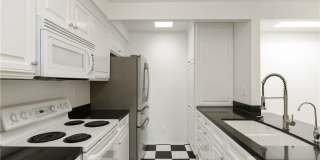 25916 Robin Circle Gallery 1