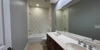 142 HARRINGTON COURT Gallery 37