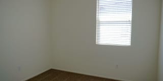 North Oaks Community - Spacious 3 Bedroom Townhome Gallery 18