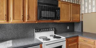 2 Bedroom 2.5 Bath 2 Car Carport - town house Gallery 21