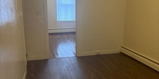 Spacious 2+ Bedroom House York City SD Gallery 7
