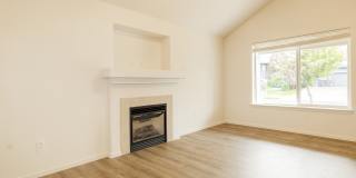Modern Duplex with Garage and Backyard Modern Duplex with Garage and Backyard Gallery 4