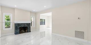 2413 N Greenway Dr Gallery 11