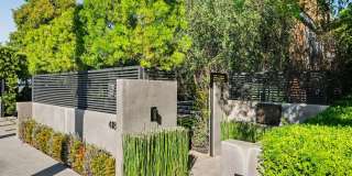 418 N Sweetzer Ave Gallery 36