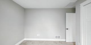 Charming & Updated 4BD/2.5BA! Charming & Updated 4BD/2.5BA! Gallery 40