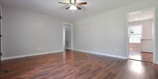 Pet Friendly Three Bedroom! Gallery 6