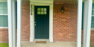 5306ntre Gallery 1