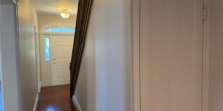 13 Walnut Street Gallery 7
