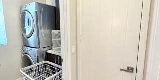 Furnished 3-BR/3-BA Townhouse w/ Giant Roof deck, 2-Car Garage, EV Hookup Gallery 20