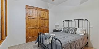 5529 W PINNACLE HILL Drive Gallery 12