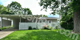 Updated 3 Bed 1 bath Home Gallery 1