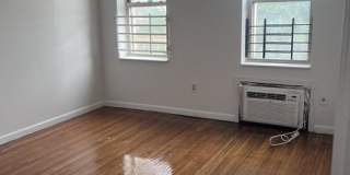 19 Lyons Avenue Gallery 7