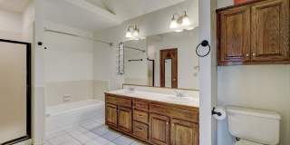 Comfortable Living in Edmond – 3BR with Prime Convenience Comfortable Living in Edmond – 3BR with Prime Convenience Gallery 18