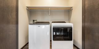 Spacious Townhome In The Kingston Neighborhood Gallery 16