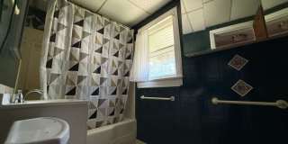 3 BED 1 BATH SINGLE FAMILY HOME Gallery 4