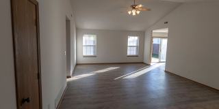 3bed/2ba single family home - great location! Gallery 5