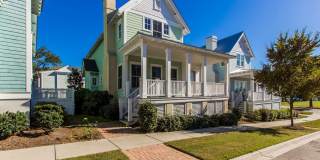 Introducing Your Dream Home in Norfolk: Elegant 3-Bedroom, 2.5-Bath Haven on 2 Floors Introducing Your Dream Home in Norfolk: Elegant 3-Bedroom, 2.5-Bath Haven on 2 Floors Gallery 1