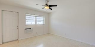 1635 NE 5th Court Gallery 8