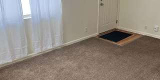 2 Bedrooms  1 Bathroom - In Lakemore Gallery 1