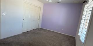 Large 3 Bedroom, 3 Bathroom Home with Solar Gallery 19