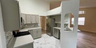 Resort-Style Living Gorgeous two bedroom, two bath, +den, detached villa for rent in North Sarasota Gallery 6