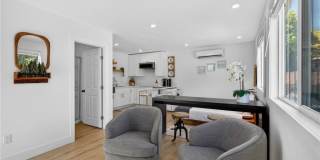 18221 Kinzie Street Gallery 5