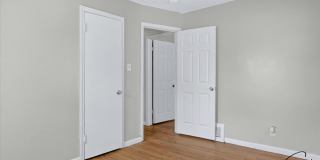 $1600 3 bedroom Redford bungalow Gallery 10