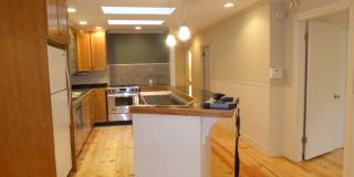 Beautiful 3 Bed 1 Bath Single Family House - Bellevue Gallery 12