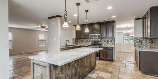 Spacious 3-bedroom home in the highly desirable Parkwood Subdivision Gallery 12