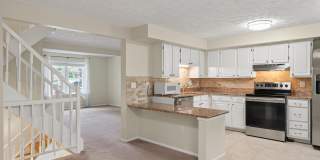 7973 TYSON OAKS Circle Gallery 3